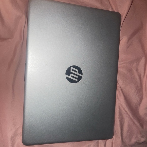 Hp computer brand new I bought it a few months ago - Picture 2 of 9